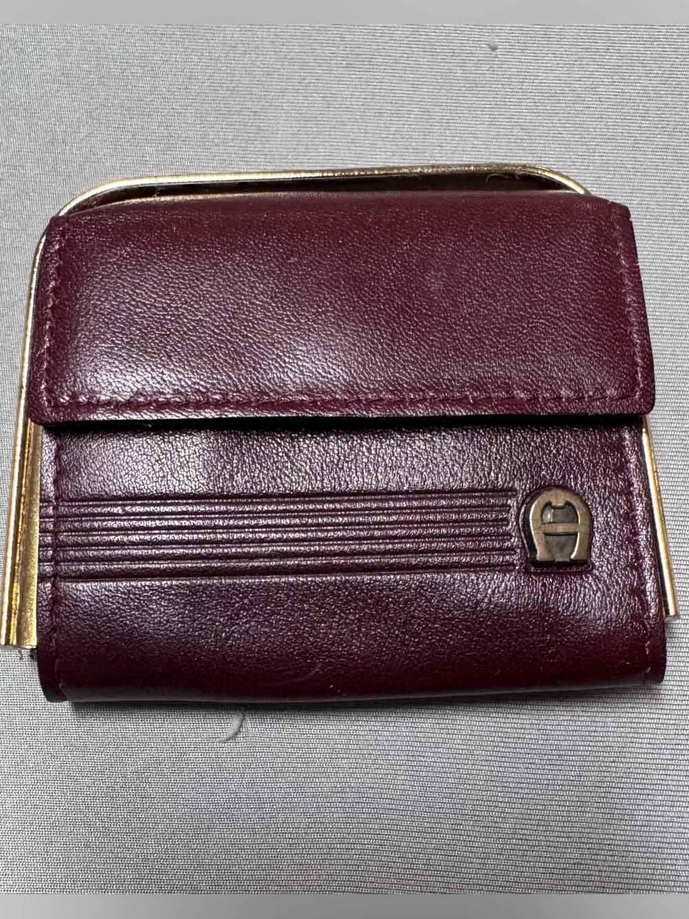 Vintage small ETIENNE AIGNER Leather Coin Wallet Purse Keychain Key Pouch Bag
